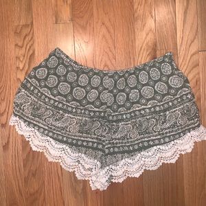 Forever 21 green flowy comfy shorts